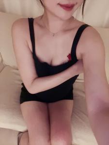 03/04  月野 りみのブログ写真